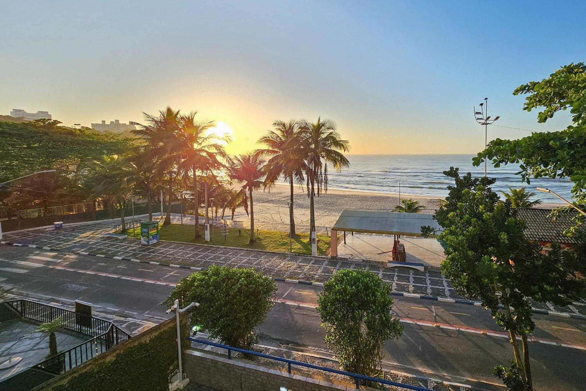 1E-Pe Na Areia Da Praia Do Tombo, 3 Quartos, Ar Cond, 2 Banheiros+Roupas De Cama Guarujá Exterior foto